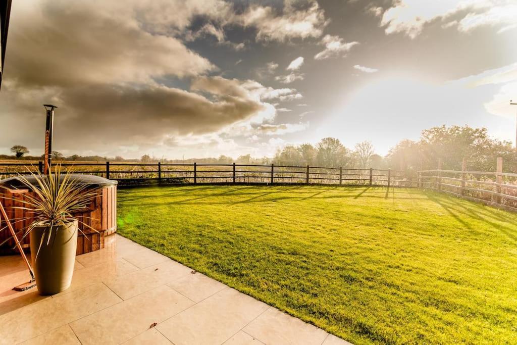 Beautiful Barn Conversion Close To The Broads Dilham Zewnętrze zdjęcie