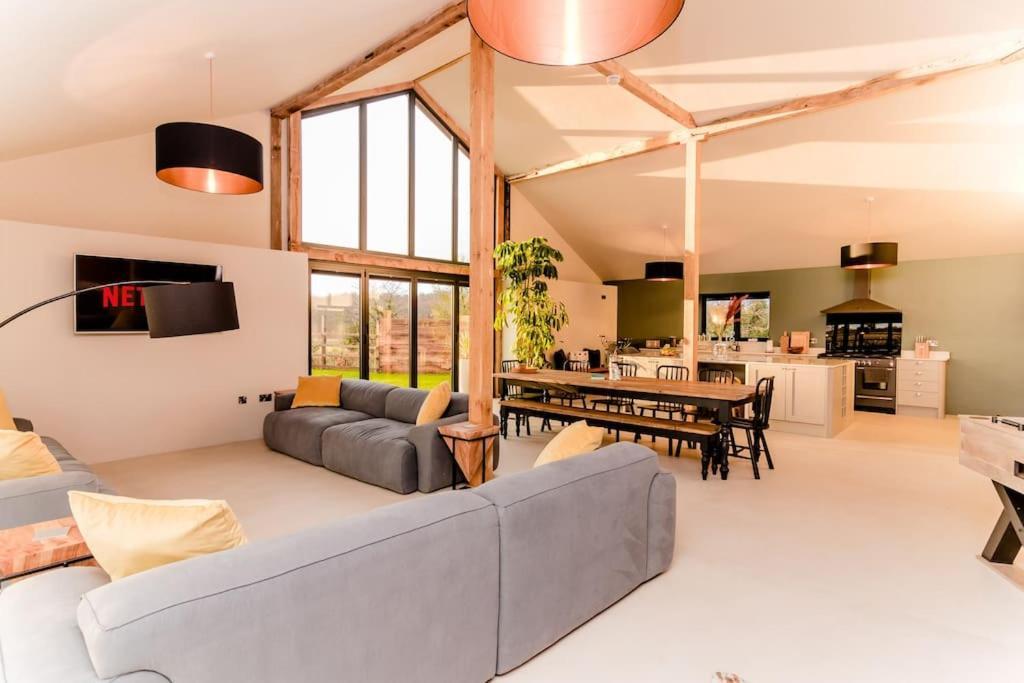 Beautiful Barn Conversion Close To The Broads Dilham Zewnętrze zdjęcie