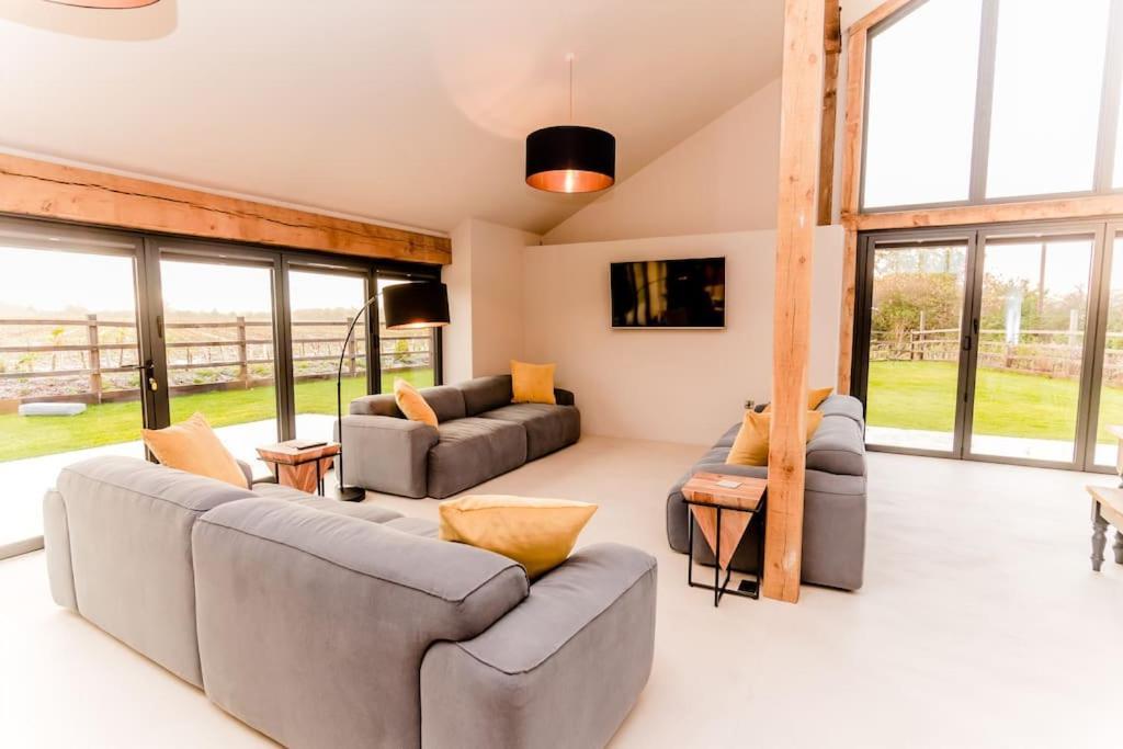 Beautiful Barn Conversion Close To The Broads Dilham Zewnętrze zdjęcie